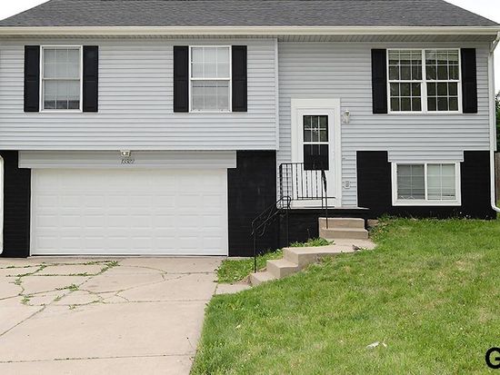 13522 S 31st St, Bellevue, NE 68123