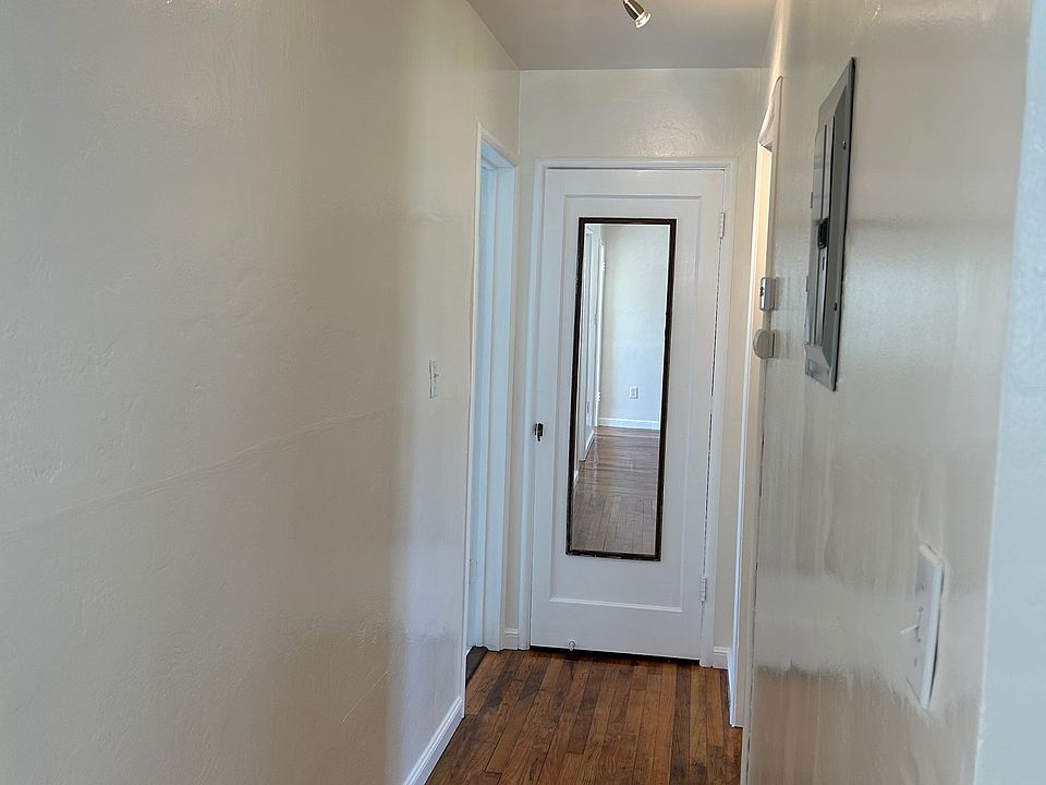 Hallway to Bath & Bedroom