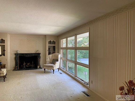 3rd image of 3004 Westmoreland Cir