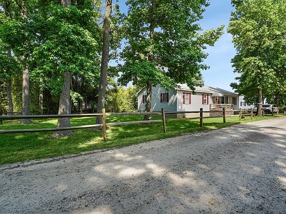 4th image of 6667 Megan Dr