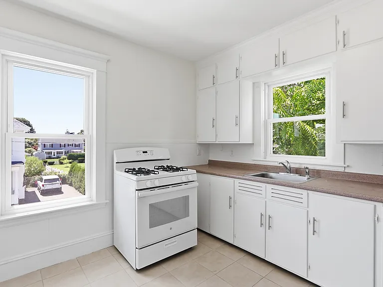 21 James St #2S — Photo 1