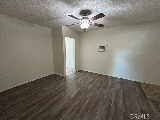 685 E Vista Chino #A — Photo 17