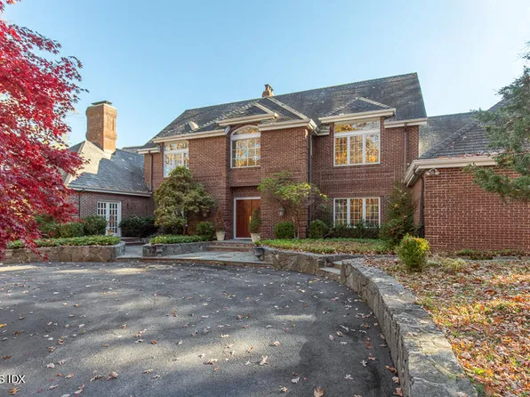 158 Clapboard Ridge Rd, Greenwich, CT 06831