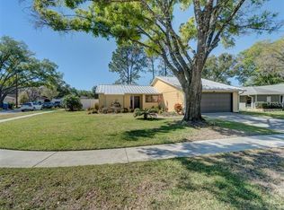 2325 Windsor Oaks Ave, Lutz, FL 33549