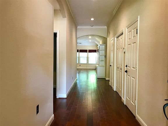 2nd image of 11342 Glenforest Dr