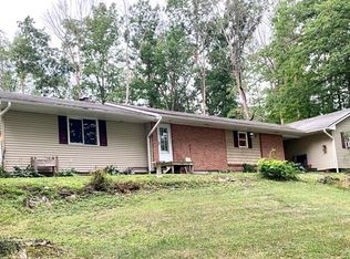 28 Halderman Hollow Rd, Elmira, NY 14903