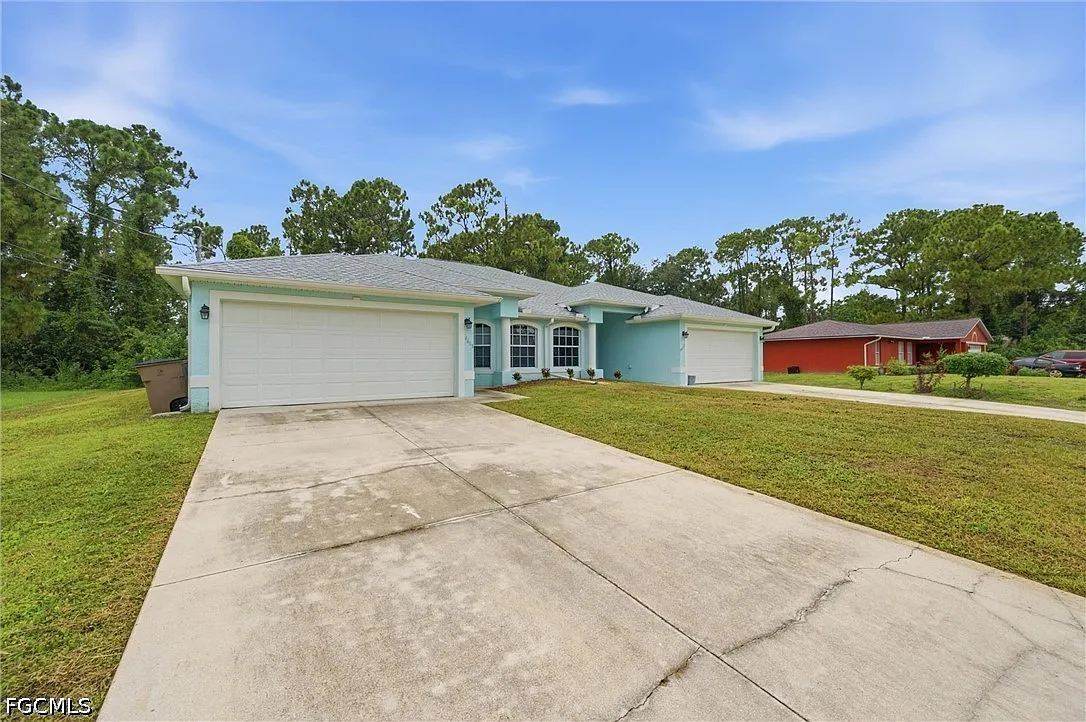2 bed, 2.0 bath, 1256 sqft, $1,595 — Photo 1