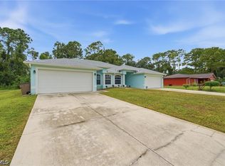 4615 29th St SW, Lehigh Acres, FL 33973