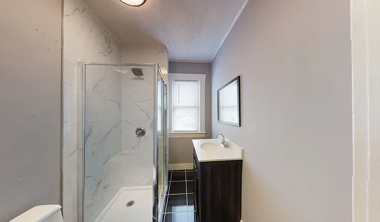 305 S Beech St — Photo 5