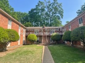 1 Bedroom in Midtown Memphis!