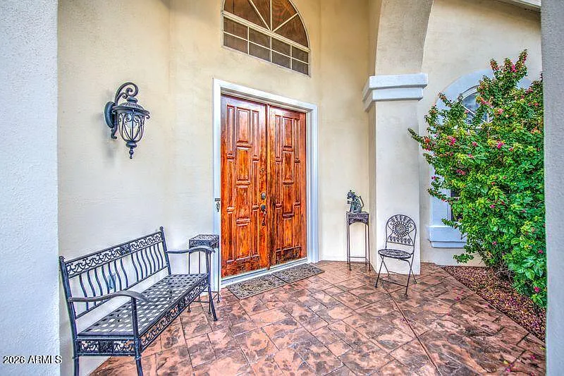 7 bed, 4.0 bath, 4345 sqft, $9,500 — Photo 4