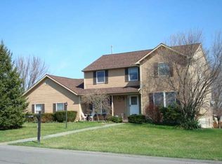5788 Mountain Laurel Dr, East Syracuse, NY