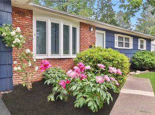 64 Collyer Ave, New City, NY 10956