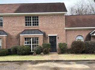 105 Hunter Dr, Senatobia, MS 38668