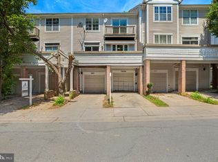 10239 Cove Ledge Ct, Montgomery Village, MD 20886