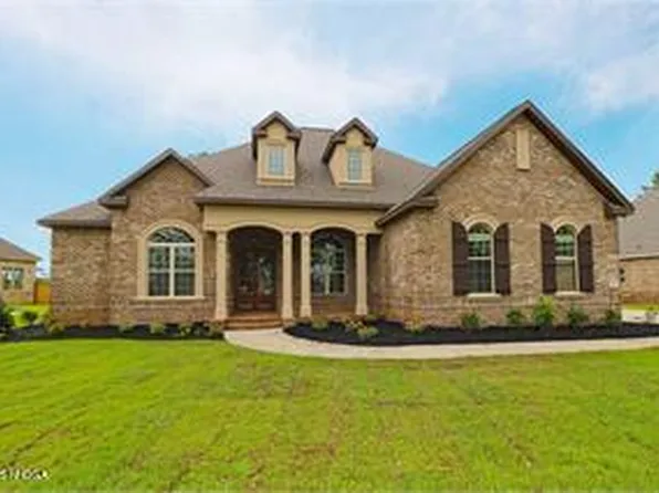 811 Kyler Ln, Bonaire, GA 31005