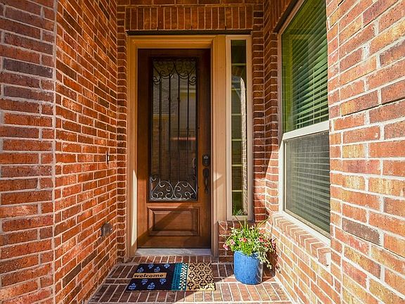 5th image of 4923 Caponi Falls Ln