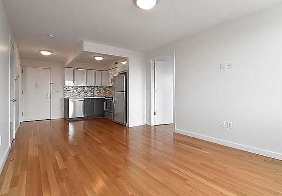 4th image of 5205 Queens Blvd APT 8F
