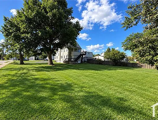 3 bed, 2036 sqft, $1,800 — Photo 3