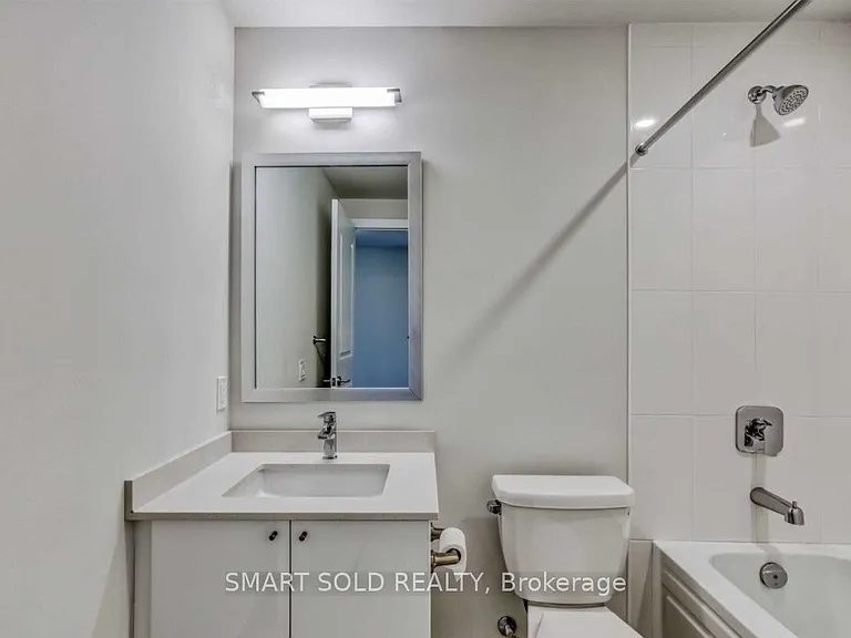 65 Watergarden Dr — Photo 11