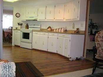 5th image of 198 NE Woods Way