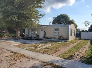 2304 Seminole Blvd, West Palm Beach, FL 33409