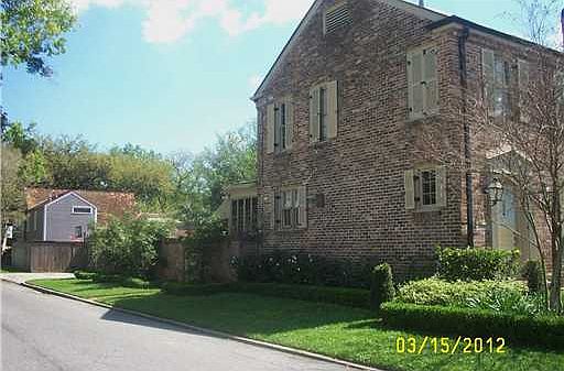 2nd image of 291 Bellaire Dr