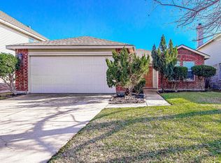 1209 Haley Ln, Burleson, TX 76028