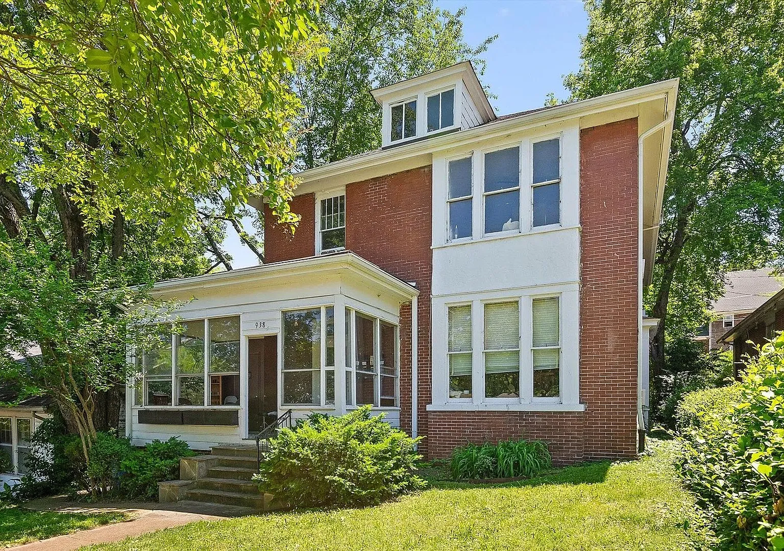 Your Ideal Classic Home — Photo 3
