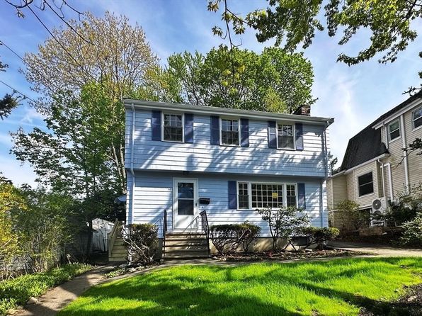 10 Colburn St, Waltham, MA 02453
