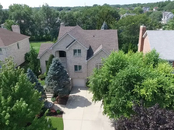 1268 N Palos Ave, Palatine, IL 60067