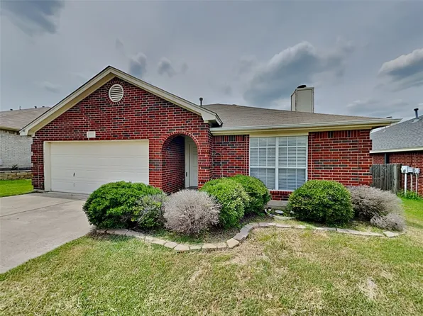 1016 Doreen St, White Settlement, TX 76108