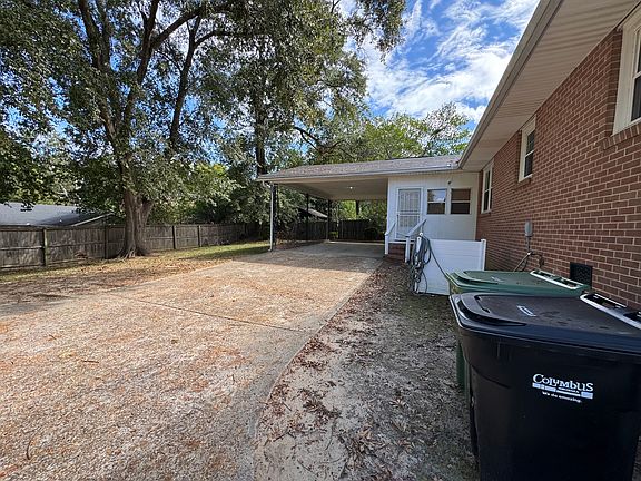 2nd image of 3421 Tomahawk Dr