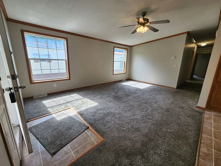 Belle Villa Lake — Photo 41