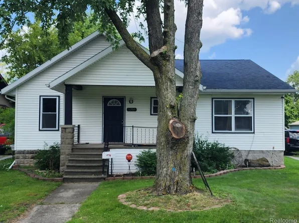 3204 Winter St, Saginaw, MI 48604