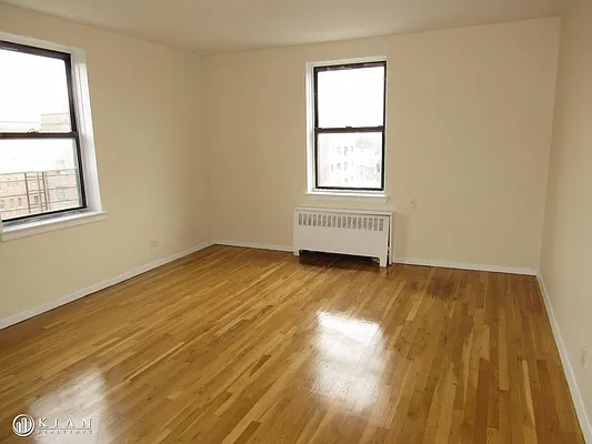 Rented by Kian Realty | media 23