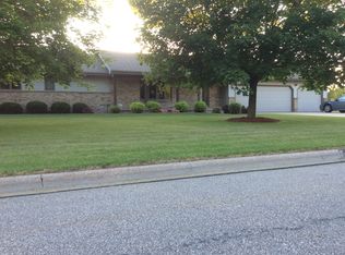 N4255 Oak Ln, Freedom, WI 54130