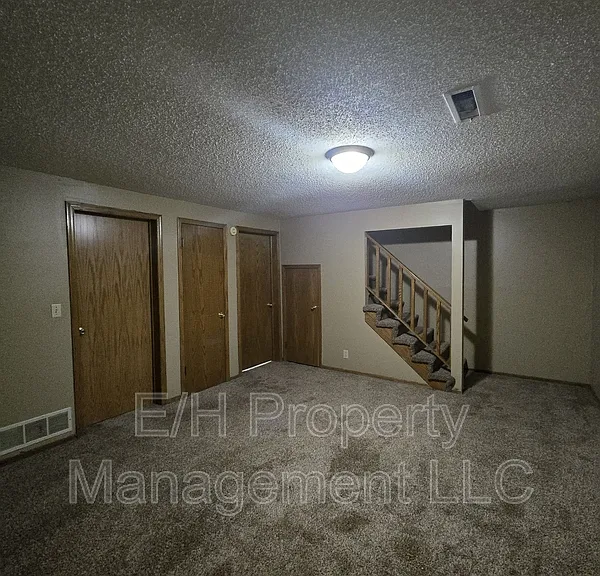 9105 W Westlawn St #1 — Photo 29
