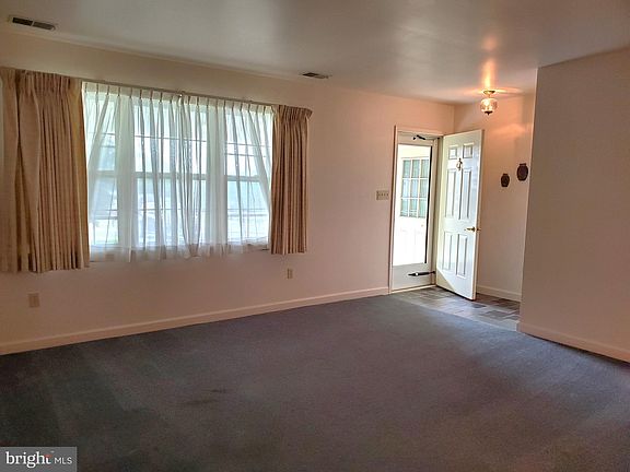 4th image of 11977 N Woodlea Dr