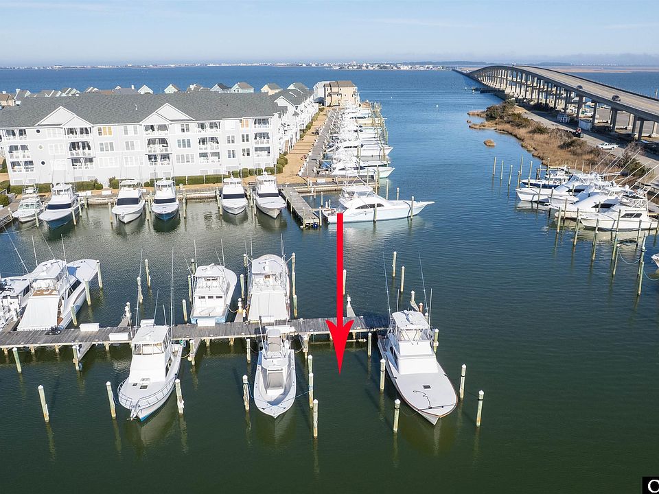 1st image of 138 Yacht Club Ct
