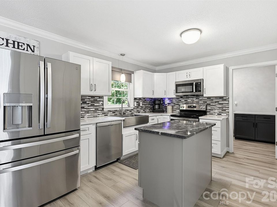 1st image of 4344 Walker Rd