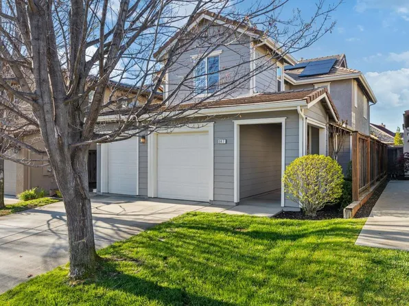 947 Campfire Cir, Rocklin, CA 95765