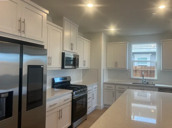 2129 Blossom Ranch Rd, Patterson, CA 95363