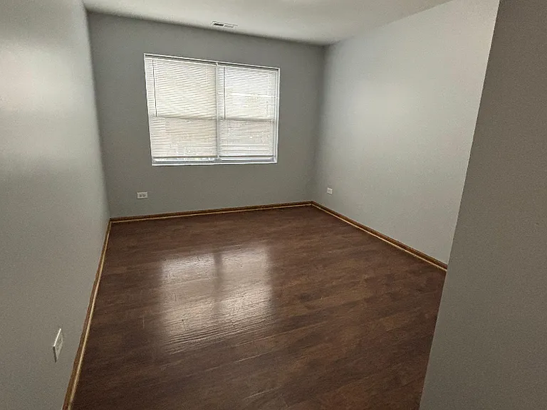 7456 S Stewart Ave — Photo 4