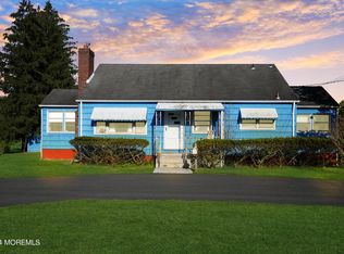 928 Green Grove Rd, Ocean, NJ 07712