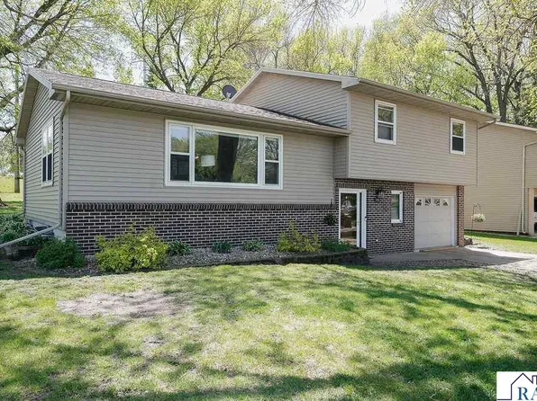 135 Eltinge Pl, Fairmont, MN 56031
