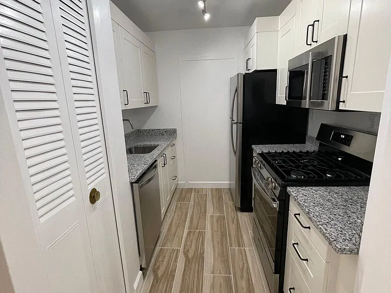 2030 F St NW #301 — Photo 10