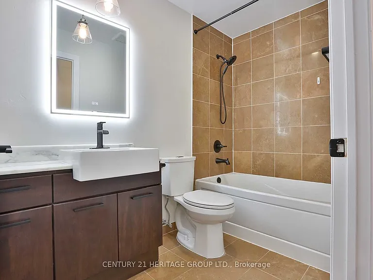 770 Bay St #Penthouse 603 — Photo 35