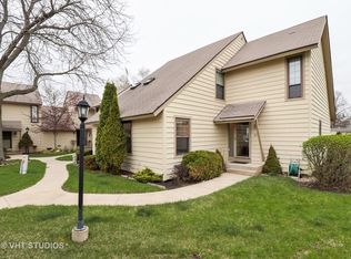 617 Whitney Ct #617, Gurnee, IL 60031