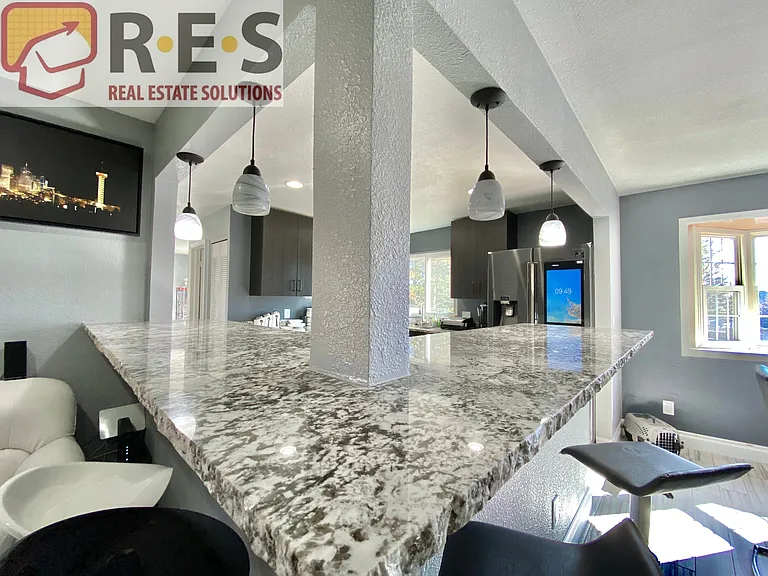 2468 S Evanston St — Photo 5